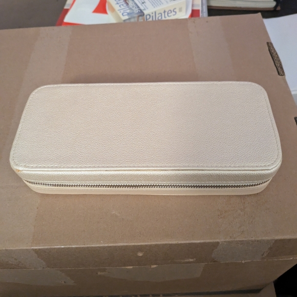 Small Jewelry Case - Picture 2 of 3